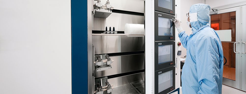 Person using 4D LABS clean room equipment